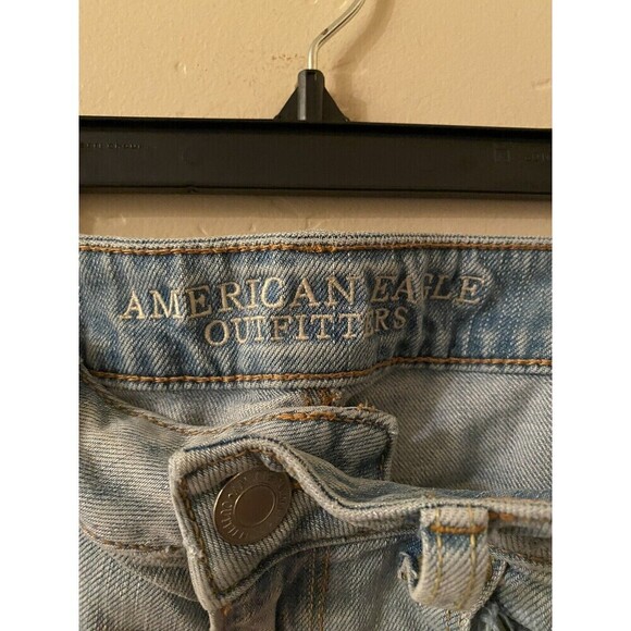 Women’s American Eagle Light Wash Distressed Jeans Size 4 Regular Skinny Jeans - Picture 3 of 5